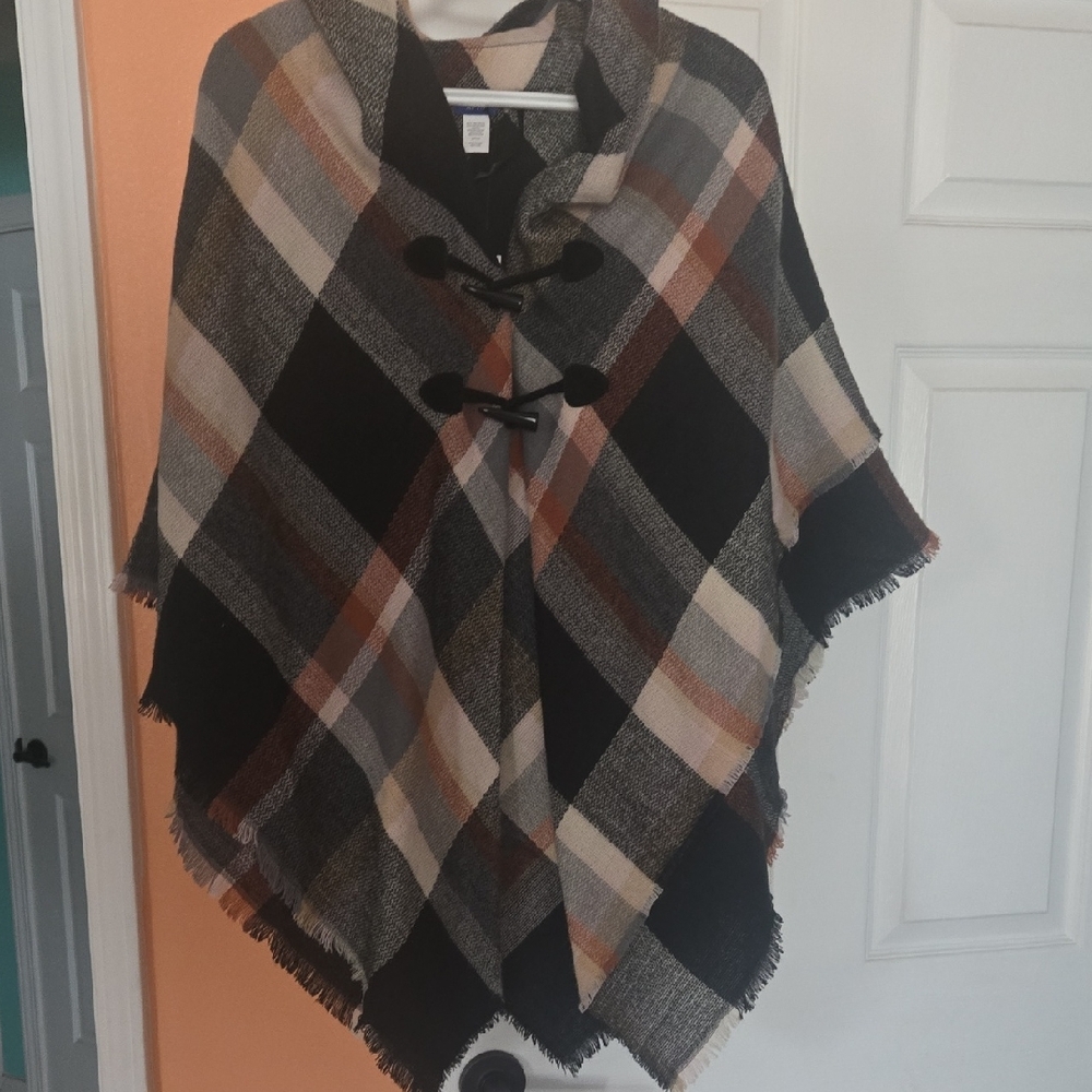 Apt. 9 Black and Gray Poncho